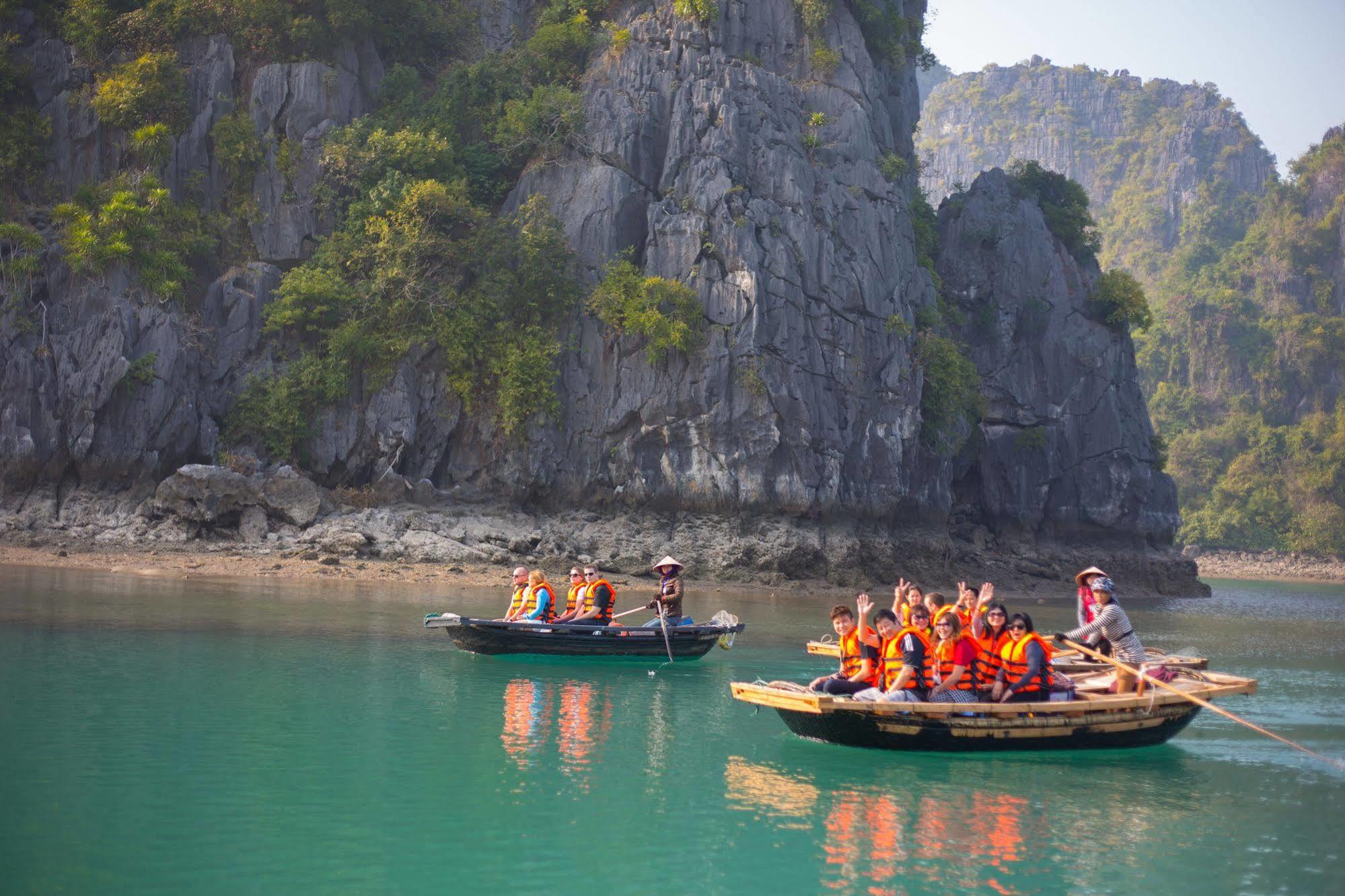 Hotel Flamingo Luxury Cruises Ha Long Exteriér fotografie